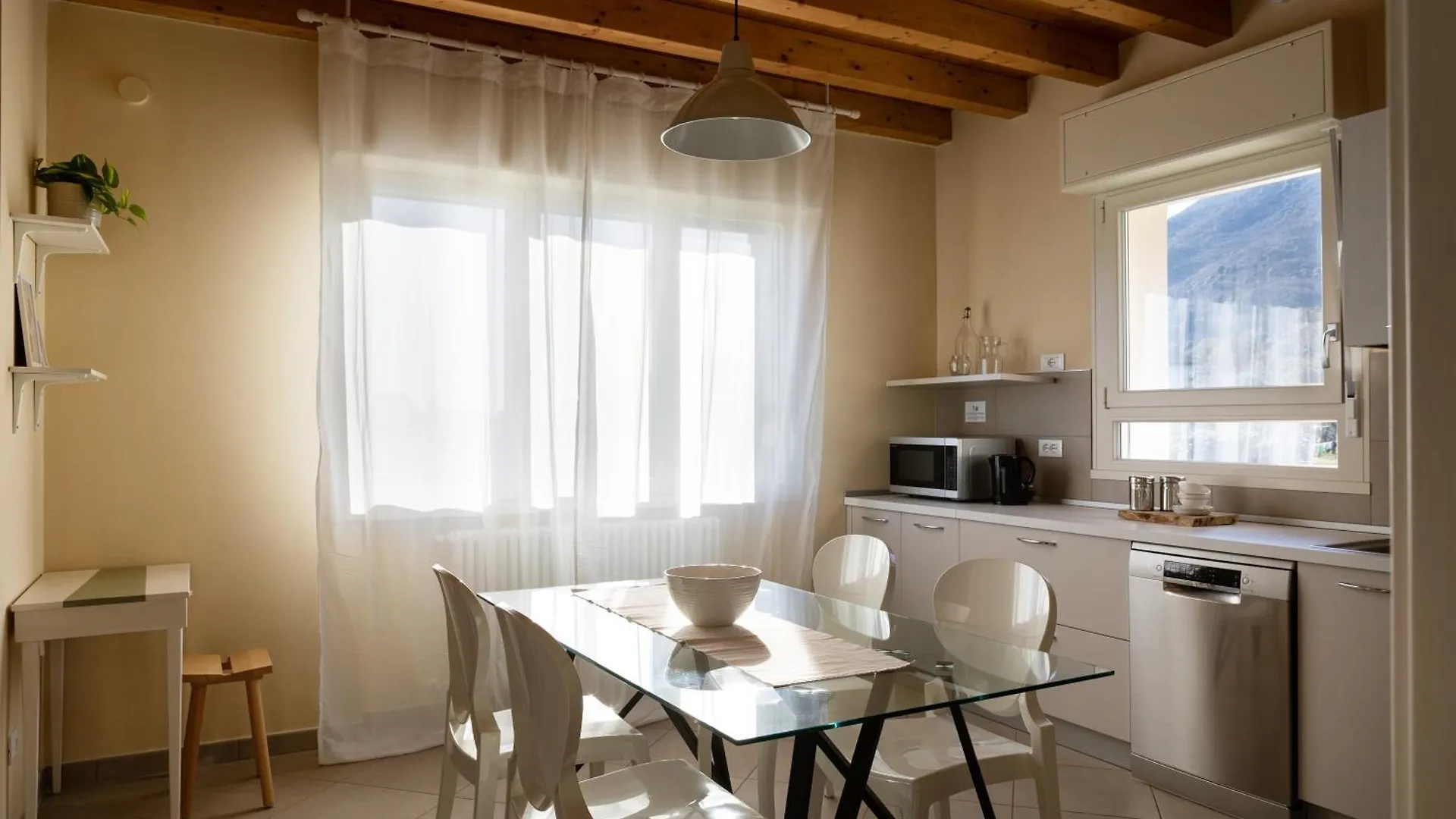 Casa Con Ampio Terrazzo, Vista Lago E Giardino Toscolano Maderno Holiday home