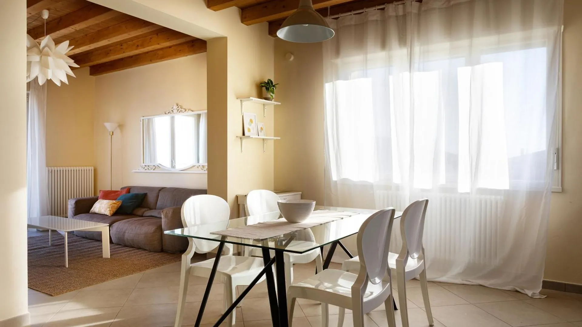 Casa Con Ampio Terrazzo, Vista Lago E Giardino Toscolano Maderno Holiday home