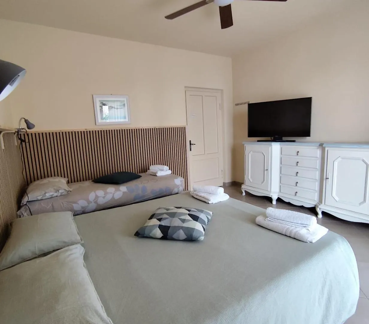 Casa Con Ampio Terrazzo, Vista Lago E Giardino توسكولانو ماديرنو