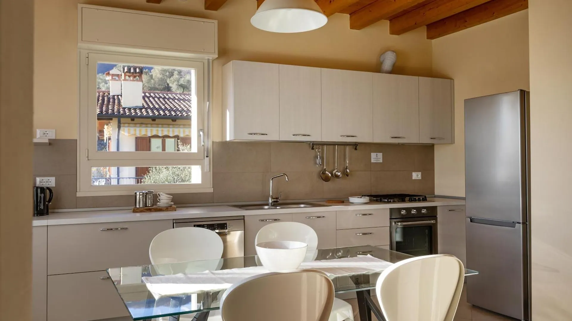 Holiday home Casa Con Ampio Terrazzo, Vista Lago E Giardino Toscolano Maderno Italy
