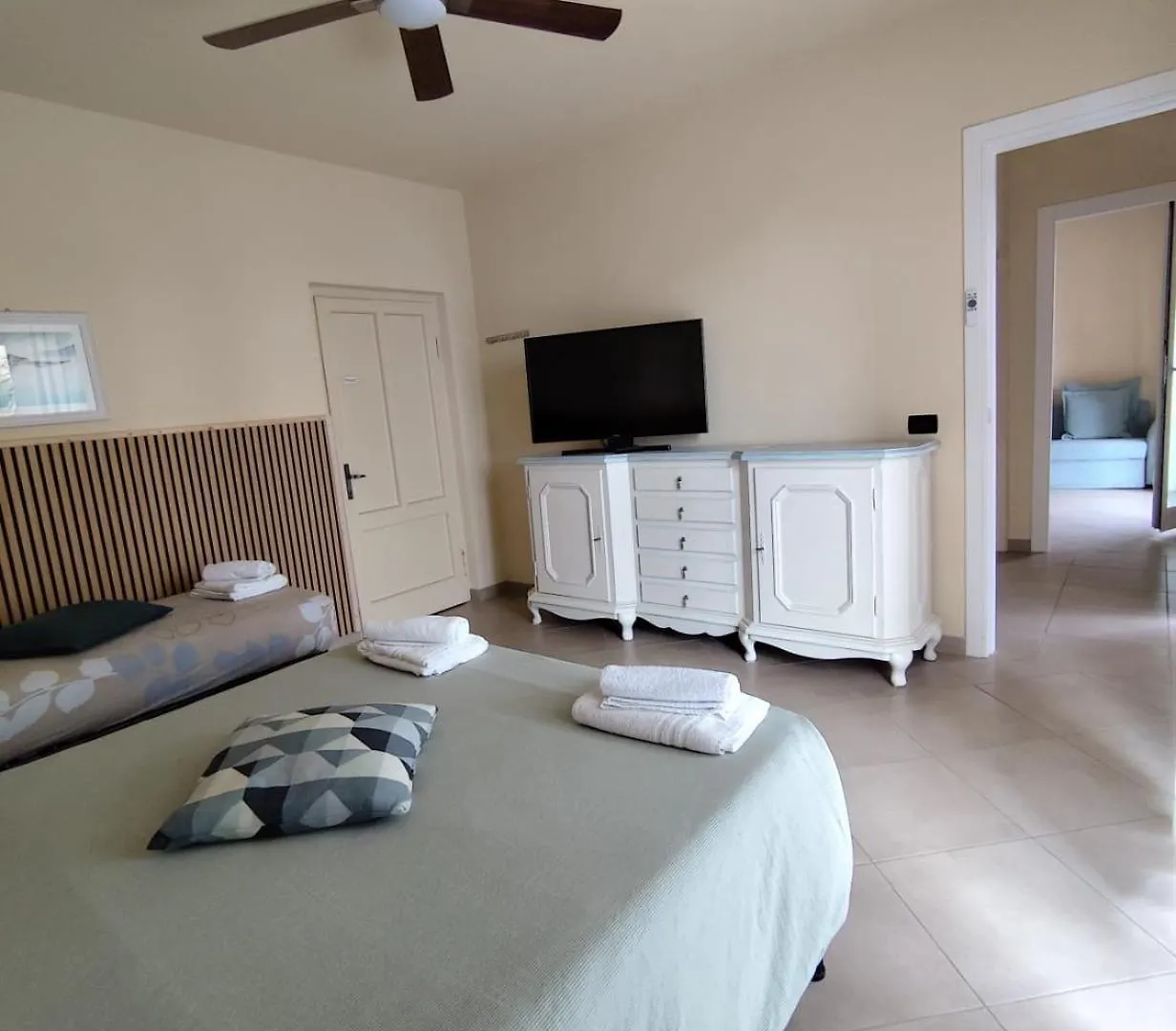度假居 Casa Con Ampio Terrazzo, Vista Lago E Giardino 托斯科拉诺-马德尔诺